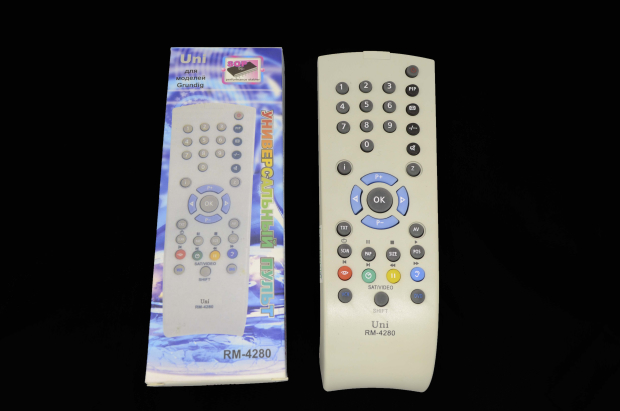 GRUNDIG RM-4280 universal - (корпус типа TP-765) TV